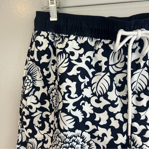 NWT Amazon Blue/White Floral Drawstring Hawaiian Swim Trunks Size Large - Picture 4 of 11